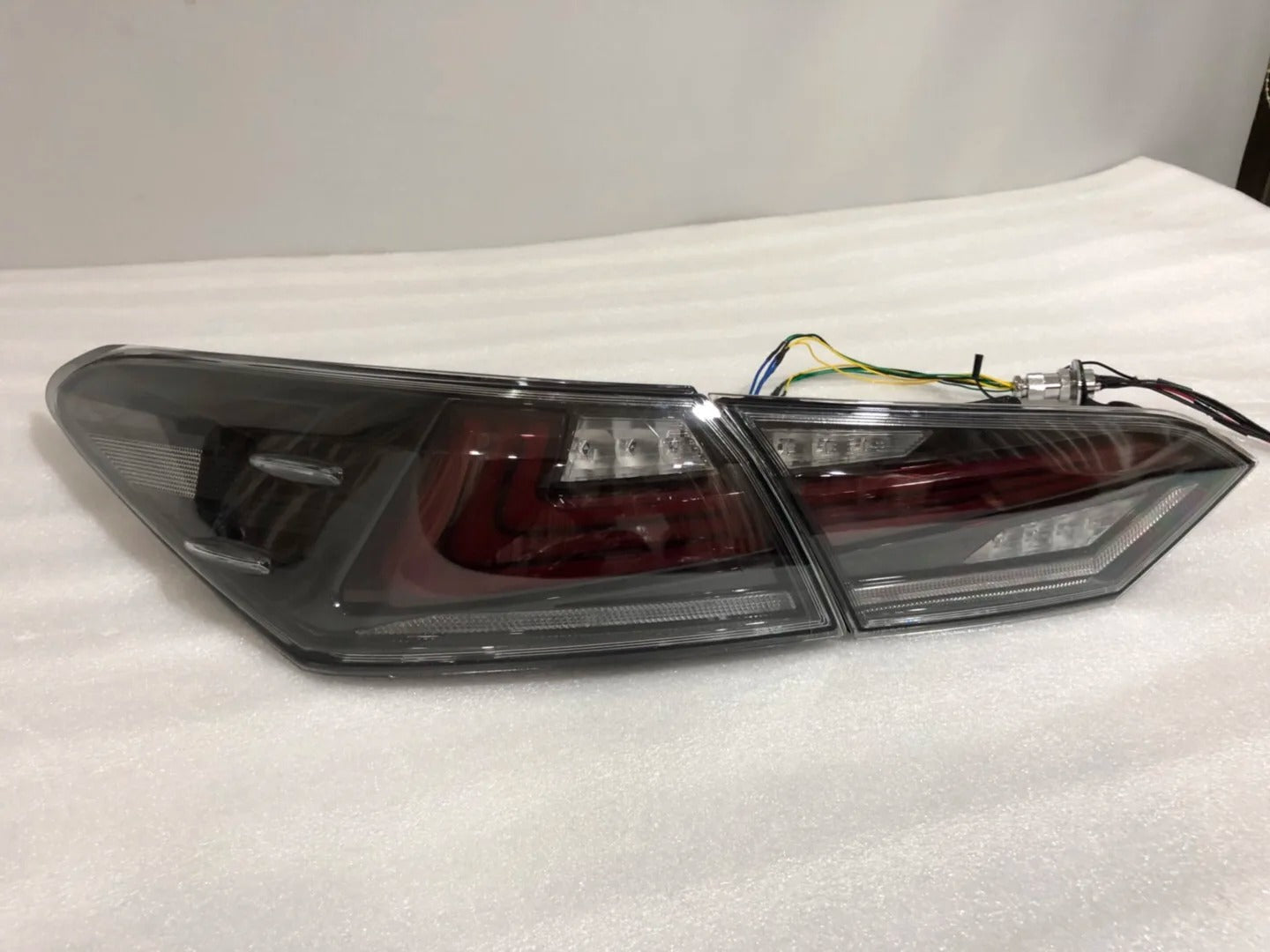 Tail Lights Assembly Start up Animation 2018-2024 DRL RGB Car Rear Back Lamps for Toyota Camry Tail Lamp